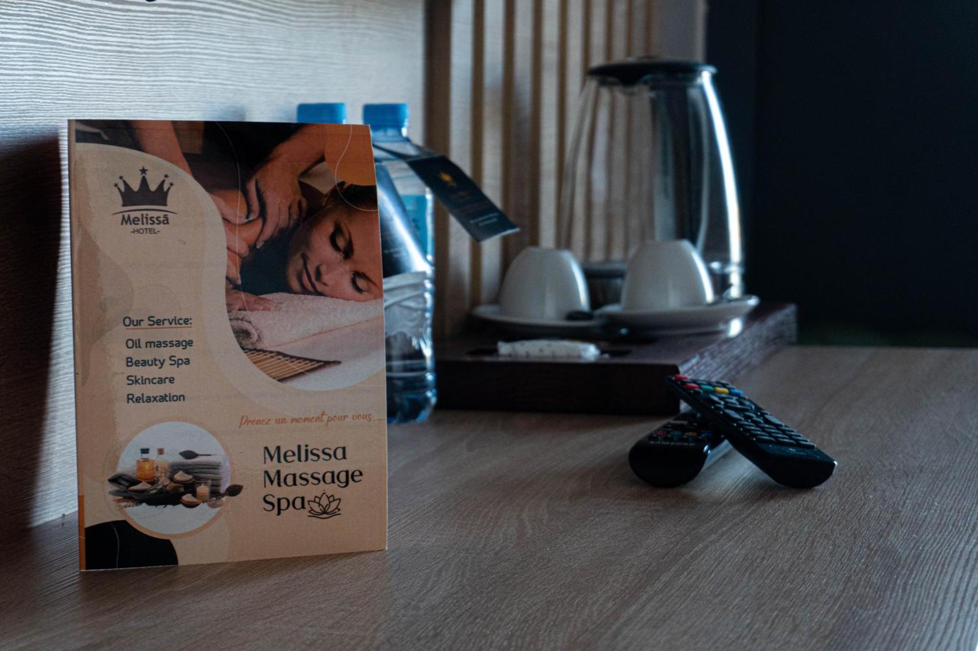 Melissa Hotel Oran Buitenkant foto